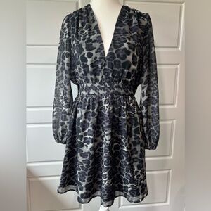 Luxe Apothetique Leopard Print Mini Dress‎ V-Neck Long Sleeve Cocktail Party Med